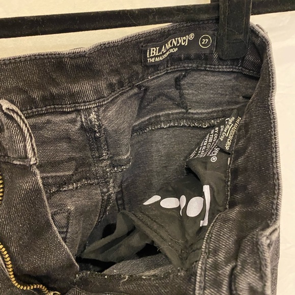 Blank NYC Black Star Patch Madison Crop Jeans Size 27 Leather Denim - Picture 8 of 9